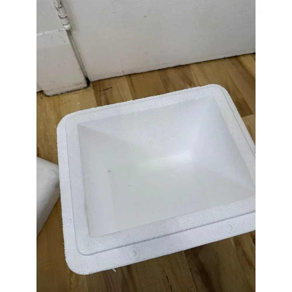 Small White Styrofoam Insulated Cooler Box with Lid